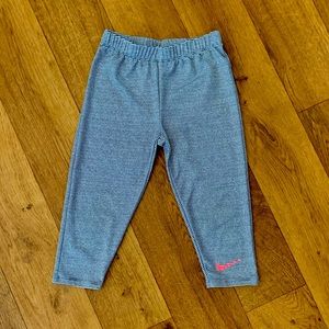 Girls Nike capris